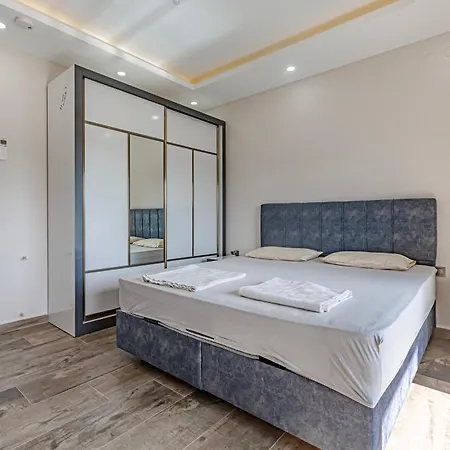 Tosun וילה באלאק